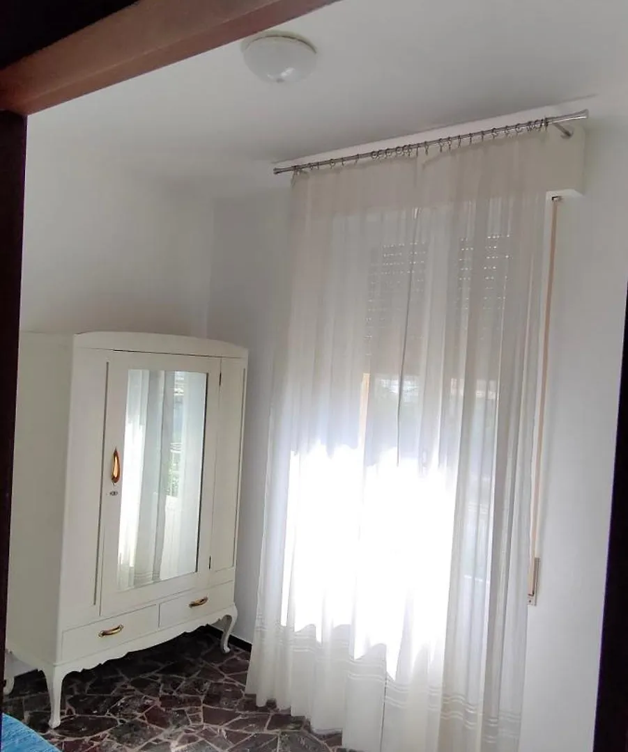 B&B Petit Dejeuner Chiavari Bed & Breakfast
