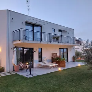 https://nacari-home.sicilyhotelsitaly.net